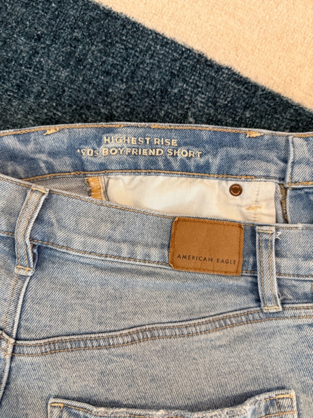 american eagle highest rise 90s boyfriend short - Picture 6 of 8